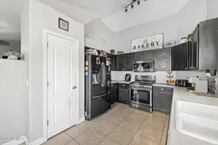 194 W Shannon St, Gilbert, AZ 85233 - Photo 7