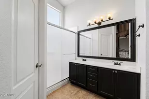 194 W Shannon St, Gilbert, AZ 85233 - Photo 17
