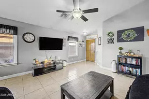 194 W Shannon St, Gilbert, AZ 85233 - Photo 11