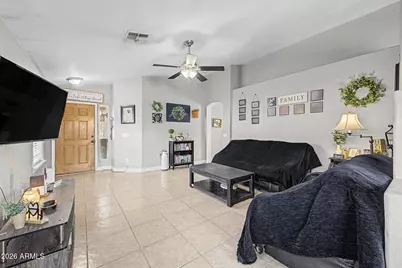 194 W Shannon Street, Gilbert, AZ 85233 - Photo 11