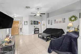 194 W Shannon St, Gilbert, AZ 85233 - Photo 11