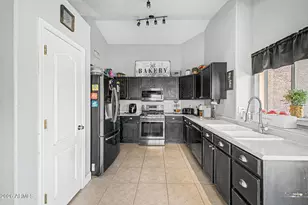 194 W Shannon St, Gilbert, AZ 85233 - Photo 5