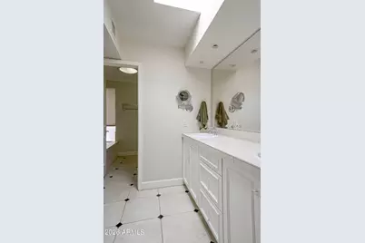 4818 N 35th Place, Phoenix, AZ 85018 - Photo 17