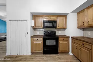 5203 W Banff Ln., Glendale, AZ 85306 - Photo 11