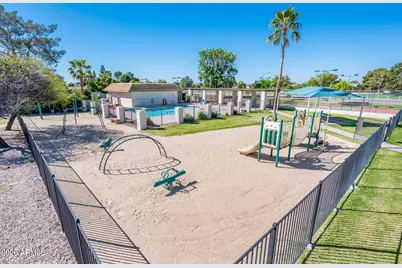 4515 W Continental Drive, Glendale, AZ 85308 - Photo 27
