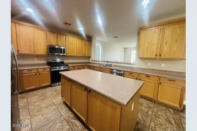 15106 W Sells Drive, Goodyear, AZ 85395 - Photo 5