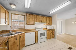 8601 N 103rd Ave, Peoria, AZ 85345 - Photo 11