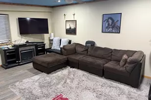 2238 N Plaza Dr, Apache Junction, AZ 85120 - Photo 11