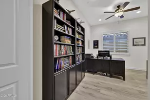 13436 W Duane Ln, Peoria, AZ 85383 - Photo 15