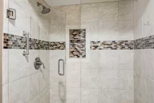 13827 N Medinan Dr, Phoenix, AZ 85022 - Photo 17