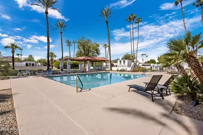 13827 N Medinan Drive, Phoenix, AZ 85022 - Photo 33
