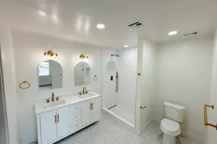 4424 W Flower St, Phoenix, AZ 85031 - Photo 7