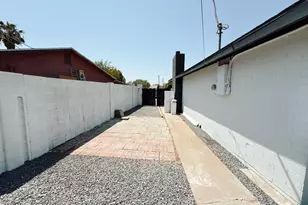 4424 W Flower St, Phoenix, AZ 85031 - Photo 35