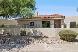 7817 E Sandalwood Dr, Scottsdale, AZ 85250 - Photo 3