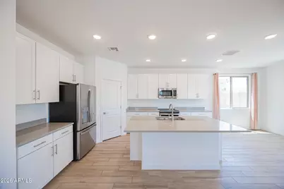 7412 W Gardenia Avenue, Glendale, AZ 85303 - Photo 9