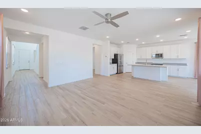7412 W Gardenia Avenue, Glendale, AZ 85303 - Photo 5