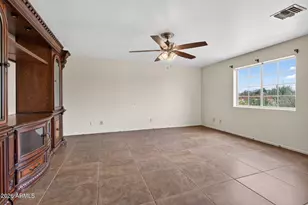 10859 W Cochero Ct, Casa Grande, AZ 85194 - Photo 7