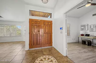 233 N Cottonwood Dr, Gilbert, AZ 85234 - Photo 5
