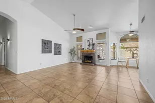 233 N Cottonwood Dr, Gilbert, AZ 85234 - Photo 15