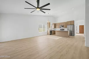 5027 E Vaughn Dr, Phoenix, AZ 85044 - Photo 13