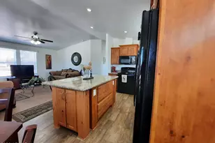 53845 N Cedar Dr, Seligman, AZ 86337 - Photo 7