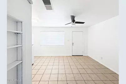 3636 E Verde Lane #04, Phoenix, AZ 85018 - Photo 5