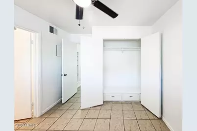 3636 E Verde Lane #04, Phoenix, AZ 85018 - Photo 11