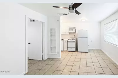 3636 E Verde Lane #04, Phoenix, AZ 85018 - Photo 9