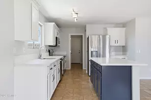 10821 E Forge Cir, Mesa, AZ 85208 - Photo 15
