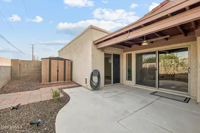 12023 N 27th Place, Phoenix, AZ 85028 - Photo 21