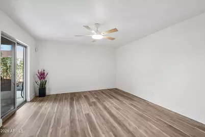 12023 N 27th Place, Phoenix, AZ 85028 - Photo 9