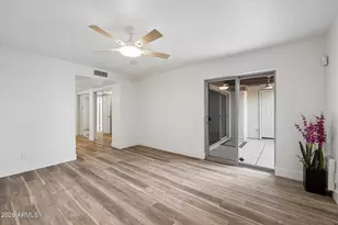 12023 N 27th Pl, Phoenix, AZ 85028 - Photo 9