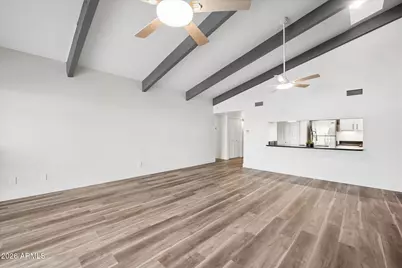 12023 N 27th Place, Phoenix, AZ 85028 - Photo 3