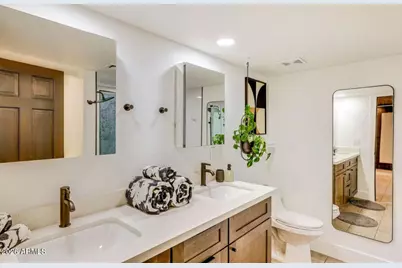 7741 N Via Camello Del Sur Street, Scottsdale, AZ 85258 - Photo 13