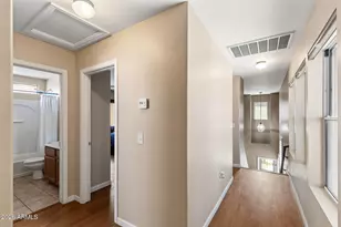 1361 S Swallow Ln, Gilbert, AZ 85296 - Photo 27