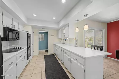 14022 N Tumblebrook Way, Sun City, AZ 85351 - Photo 17