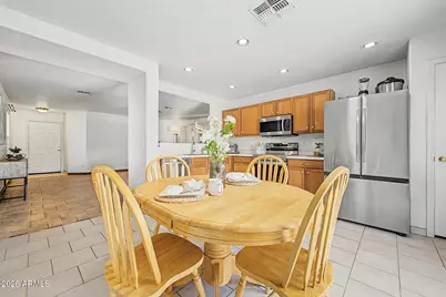 3046 W Casino Avenue, Phoenix, AZ 85083 - Photo 9