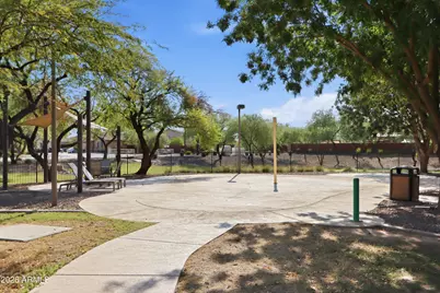 27228 N 174th Lane, Surprise, AZ 85387 - Photo 35