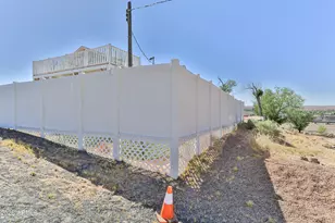 102 Crestview Rd, Holbrook, AZ 86025 - Photo 73