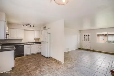 2725 S Rural Road #14, Tempe, AZ 85282 - Photo 13