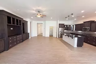 7420 W Crabapple Dr, Peoria, AZ 85383 - Photo 3