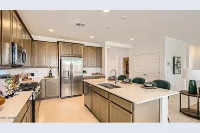 25318 N 175th Avenue, Surprise, AZ 85387 - Photo 3