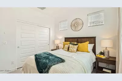 25318 N 175th Avenue, Surprise, AZ 85387 - Photo 13