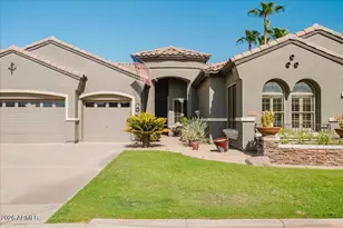 6583 S Teresa Dr, Chandler, AZ 85249 - Photo 5