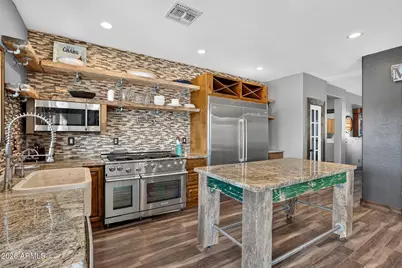 275 E Desert Holly Drive, San Tan Valley, AZ 85143 - Photo 5