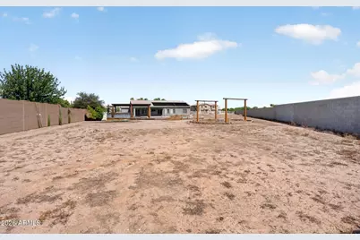 275 E Desert Holly Drive, San Tan Valley, AZ 85143 - Photo 63