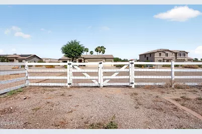 275 E Desert Holly Drive, San Tan Valley, AZ 85143 - Photo 67