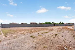 275 E Desert Holly Dr, San Tan Valley, AZ 85143 - Photo 67