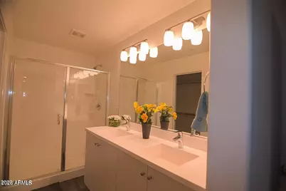 2362 E Huntington Drive, Phoenix, AZ 85040 - Photo 11