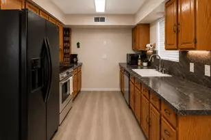847 W 10th St, Tempe, AZ 85281 - Photo 5